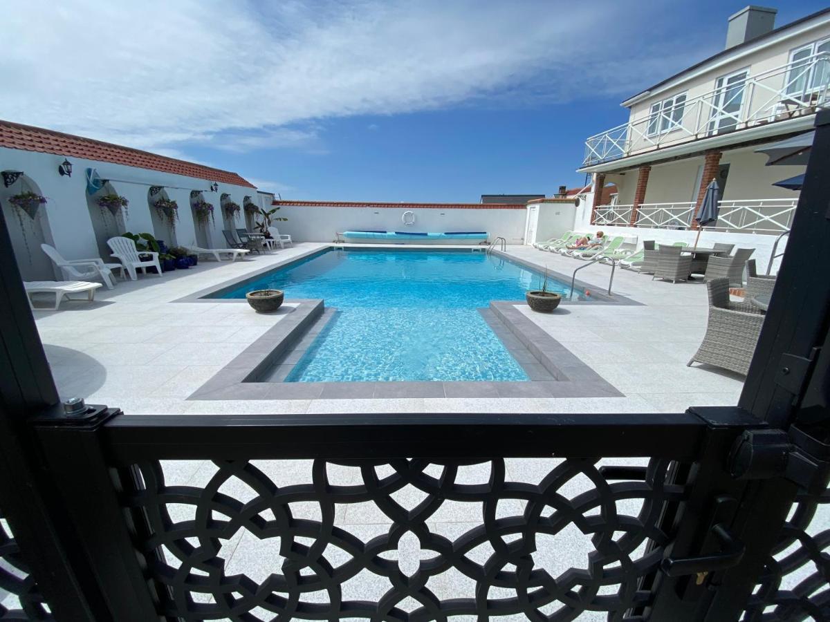 Beau Vallon Holiday Apartments Saint Peter Eksteriør billede